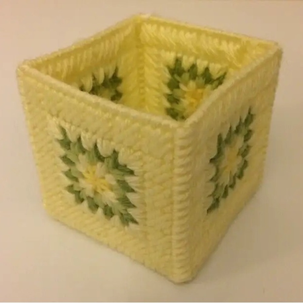 New Storage Caddy Box Yellow Green Pretty Stitched Pattern for Desk, Bathroom